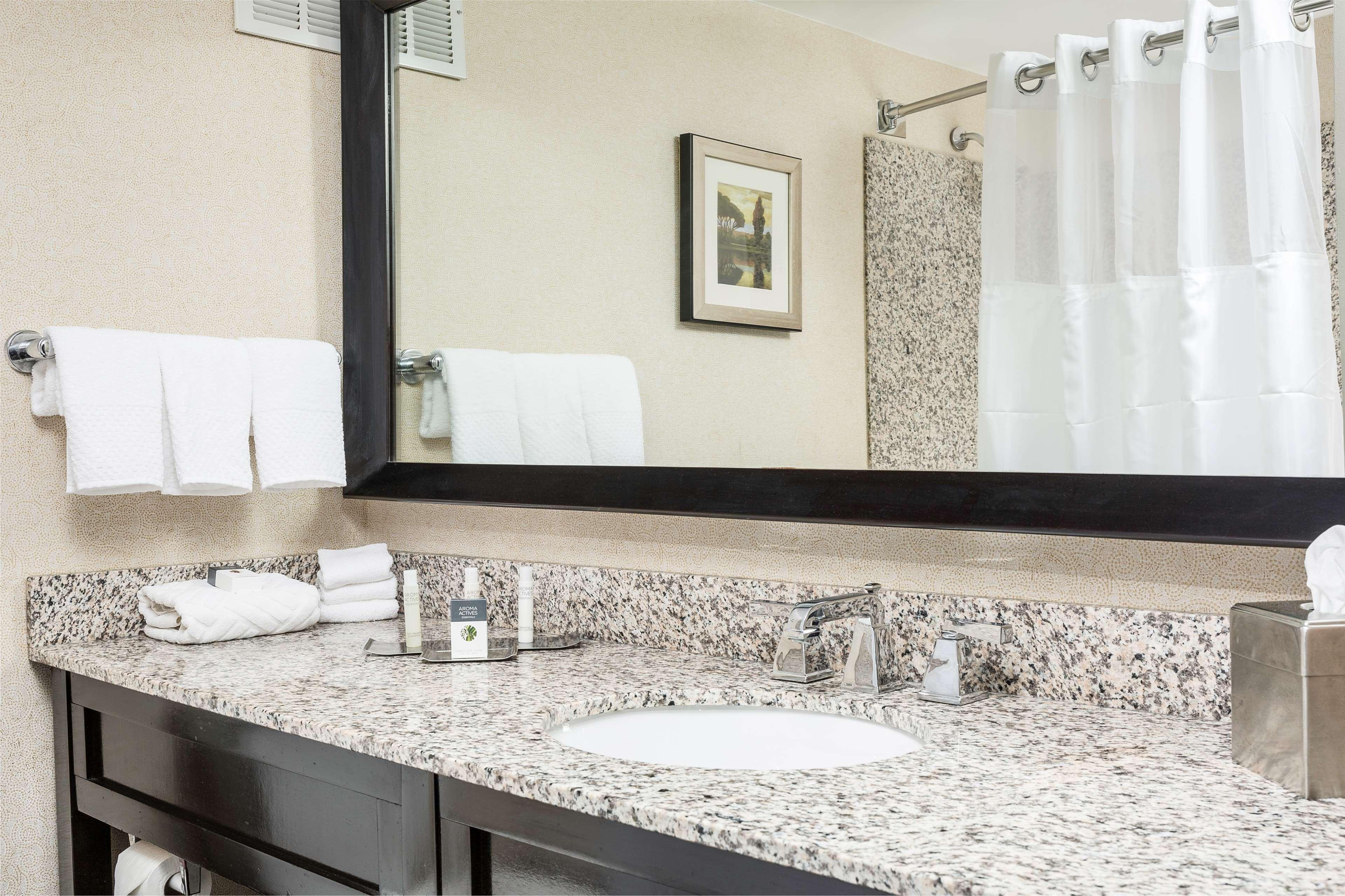 Doubletree By Hilton Hotel Wilmington Ngoại thất bức ảnh
